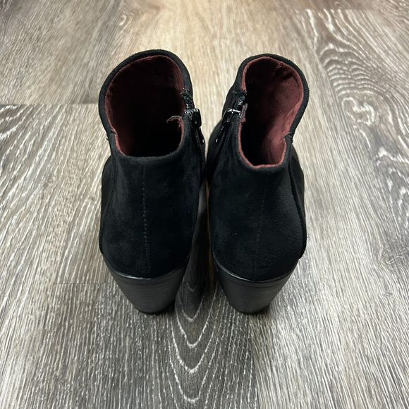 BOC Born Concepts Black Suede Fabric Uppers Ankle Booties Size 8 - Picture 5 of 10